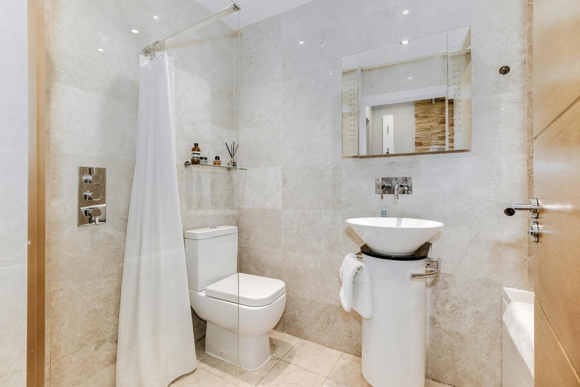 Apartmán Cool Covent Garden Theatre Design Hub For Families Friends Couples Londýn Exteriér fotografie